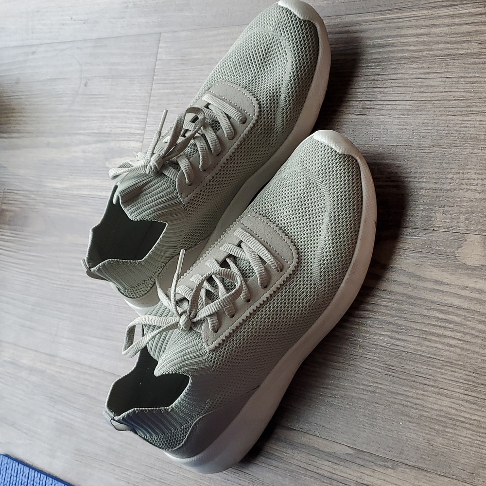 Lefties stylish sneakers